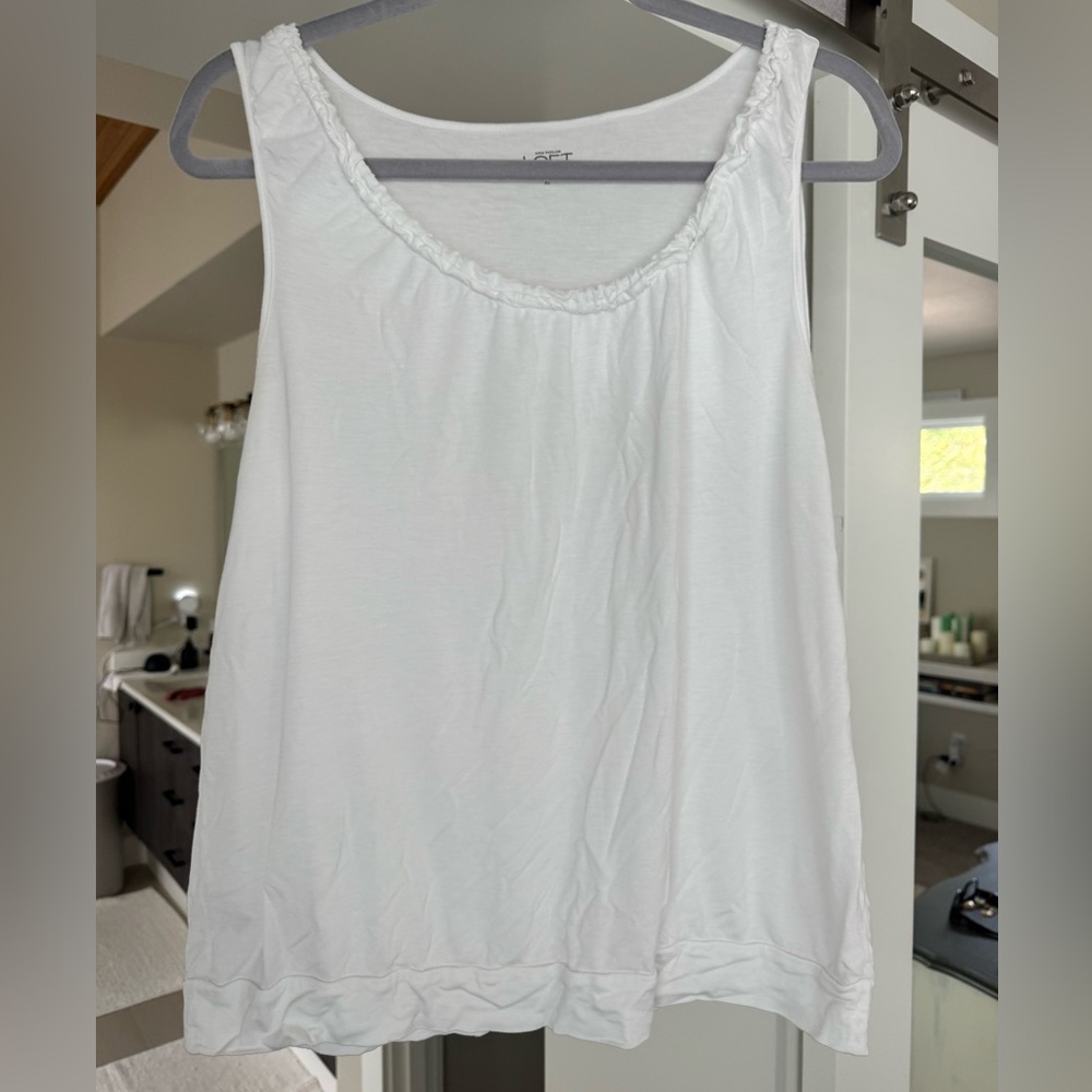 LOFT Classic White Tank Top With Flourishes